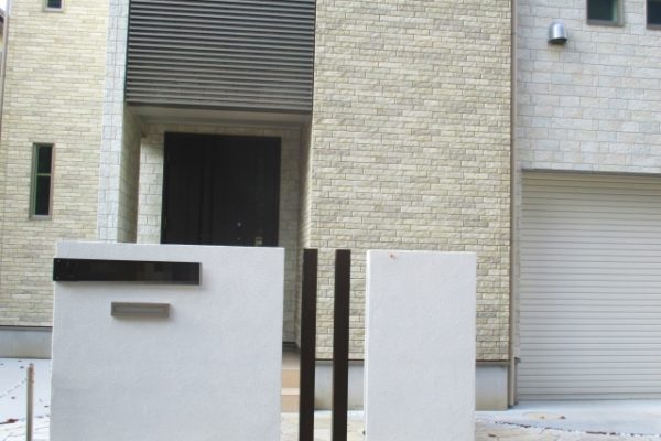 サイディング塗装の重要性と種類・相場について